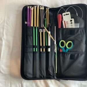 Artbin hook & needle folio, portable knitting & crochet organizer, zippered case